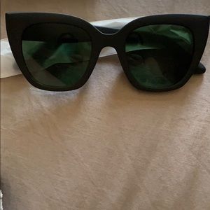 NWT Toms Sydney Oversized Sunglasses